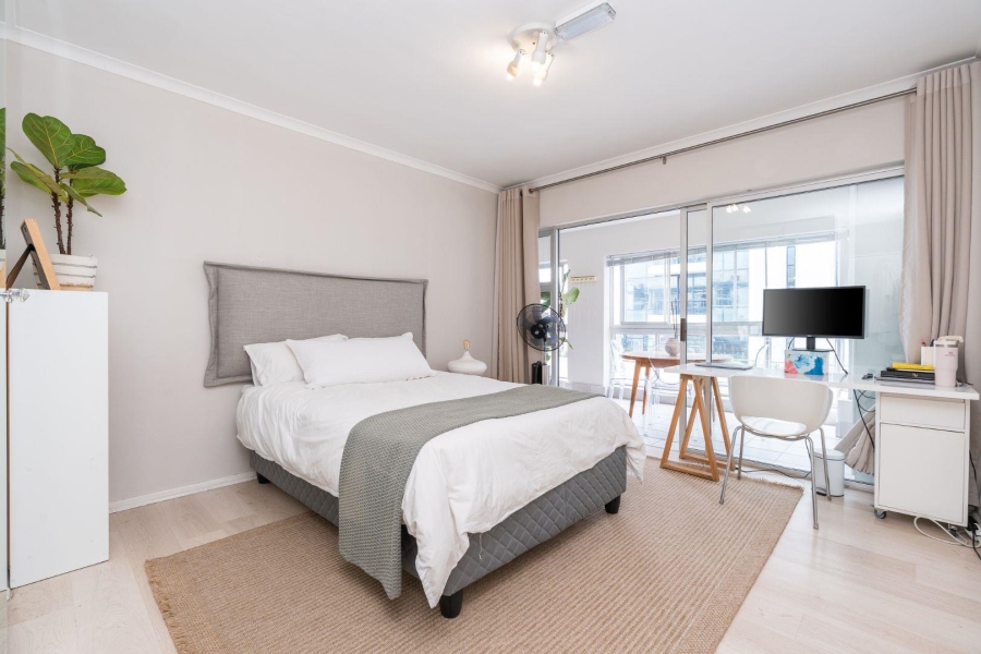 3 Bedroom Property for Sale in Sea Point Western Cape